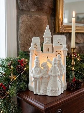 PartyLite Village Carolers P0204 Bisque Tea Light Candle Holder Christmas